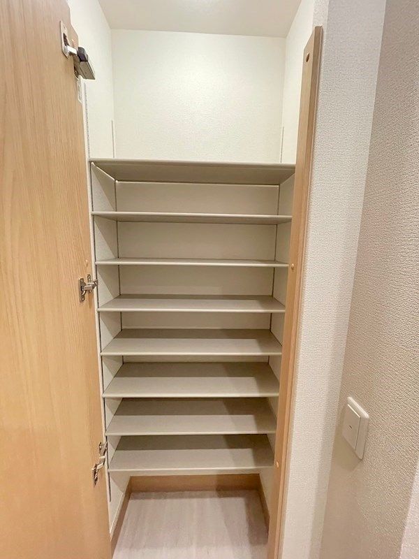 Ｄ－ＲＯＯＭ貴船 収納