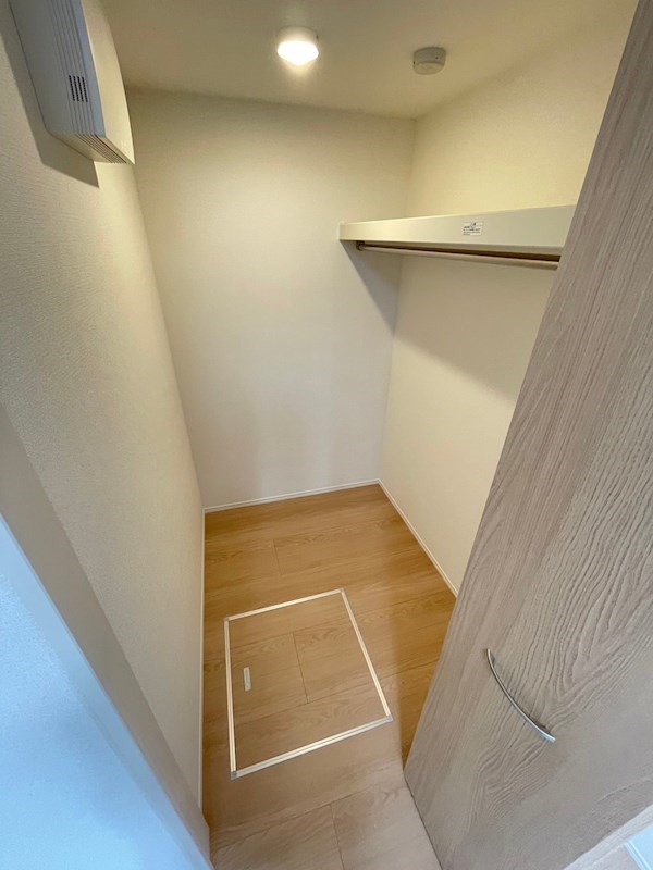 Ｄ－ＲＯＯＭ貴船 収納