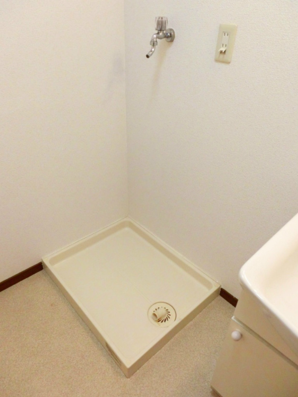 矢島ビル 室内洗濯機置場