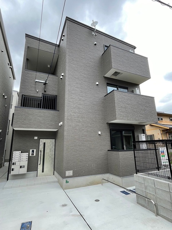 platino片野 外観