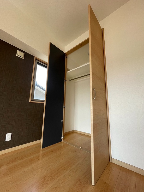HN石坪302号 収納
