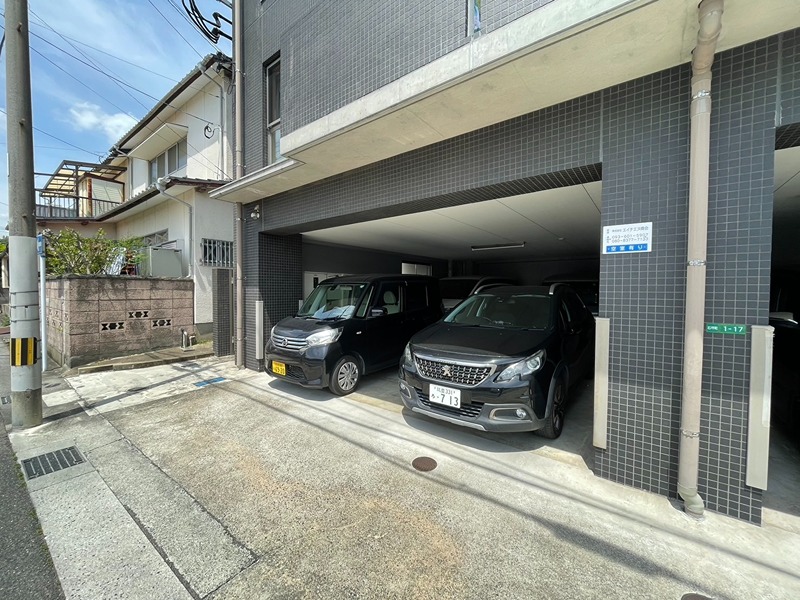 HN石坪302号 駐車場