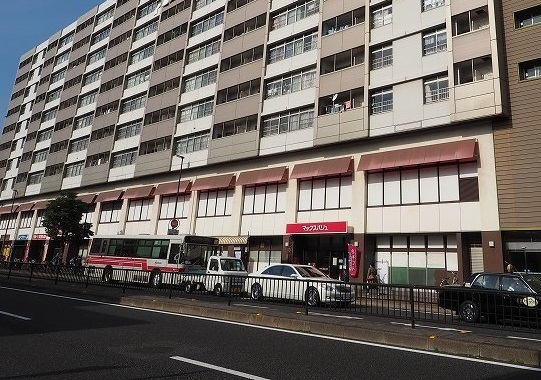 グラーツィア畠中 マックスバリュ三萩野店まで450m