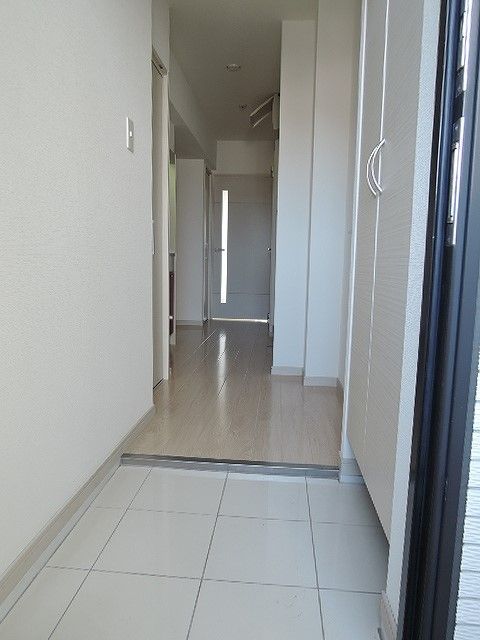 グランドツイン黒崎 玄関