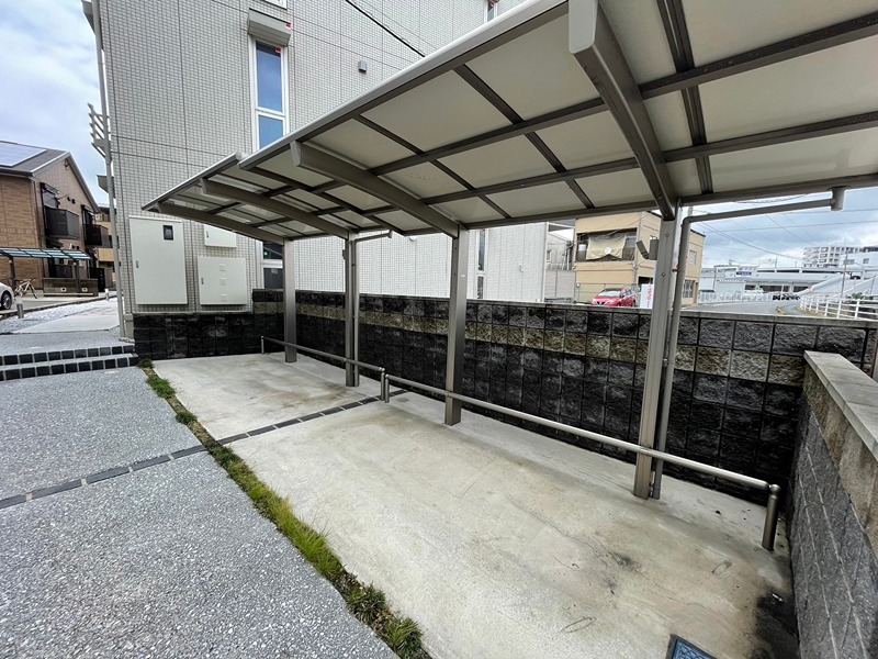 D-roomK＆Y　穴生 駐車場