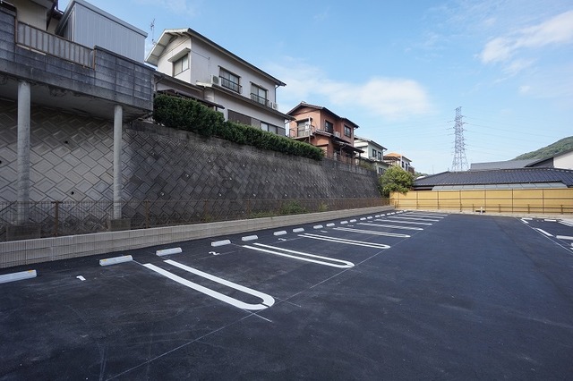 サンシャインレジデンスはたけだ 駐車場