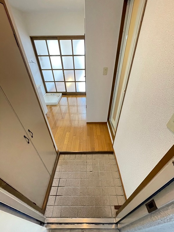 コンドミニアム西本町 玄関