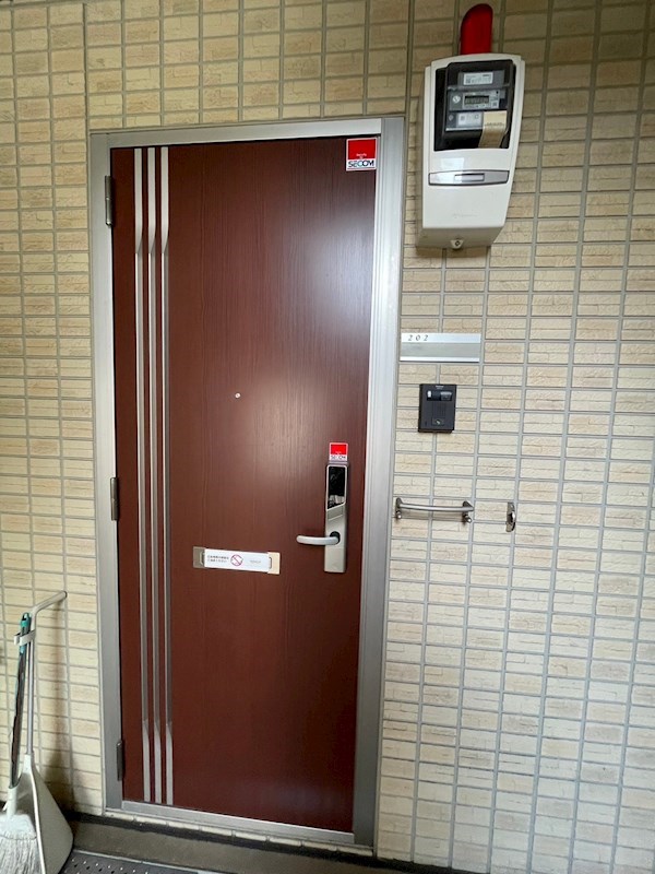 サニー　ウェスト 玄関