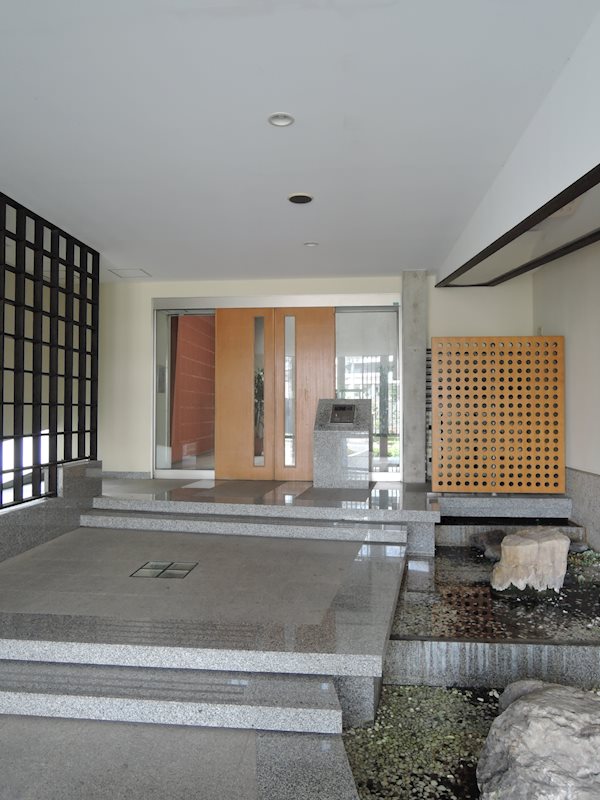 珪州館Ⅲ エントランス