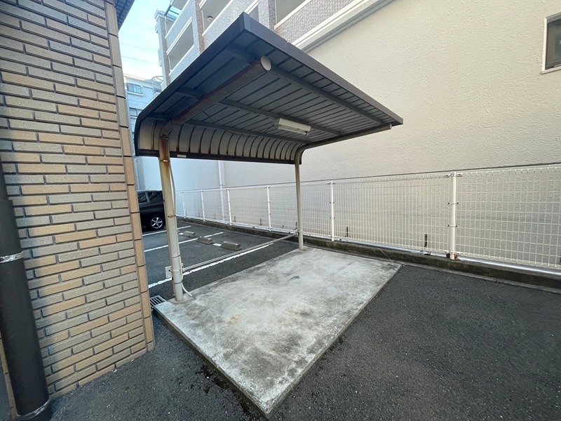 グランフォーレ 駐車場