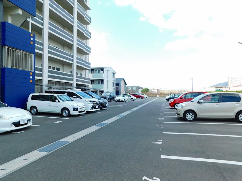 MDIシエルコンティーレ曽根北町 駐車場