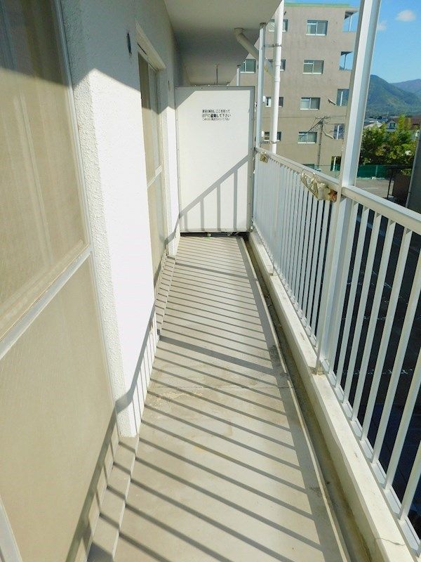 PLEAST楠橋東 ベランダ