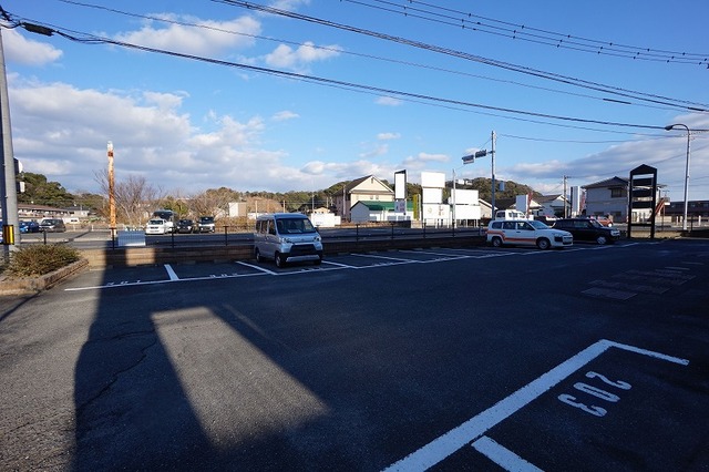 サンヴィレッジ宮園 駐車場