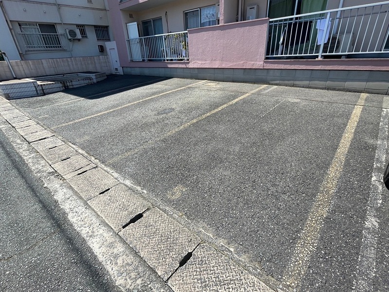 マイネ・ツィンマー 駐車場