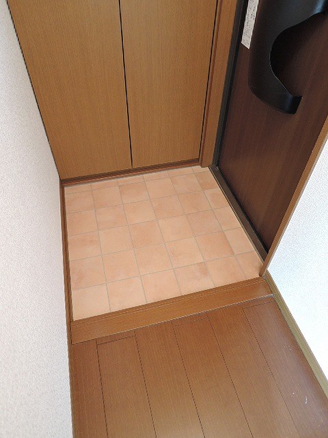 ウィルモア芳賀 玄関