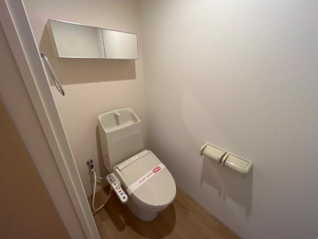 ラルーチェ　サンリッチ シャワー付トイレ