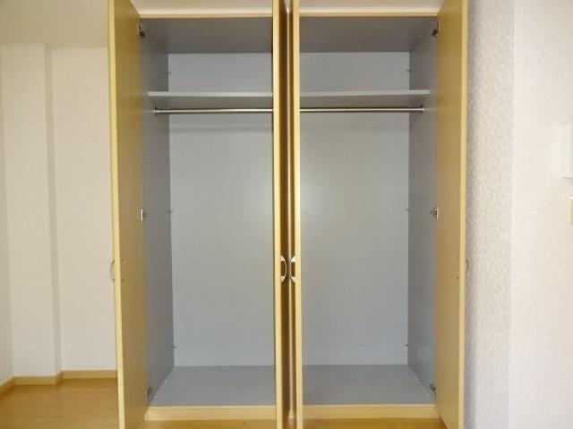 サンフィットレジデンス 収納