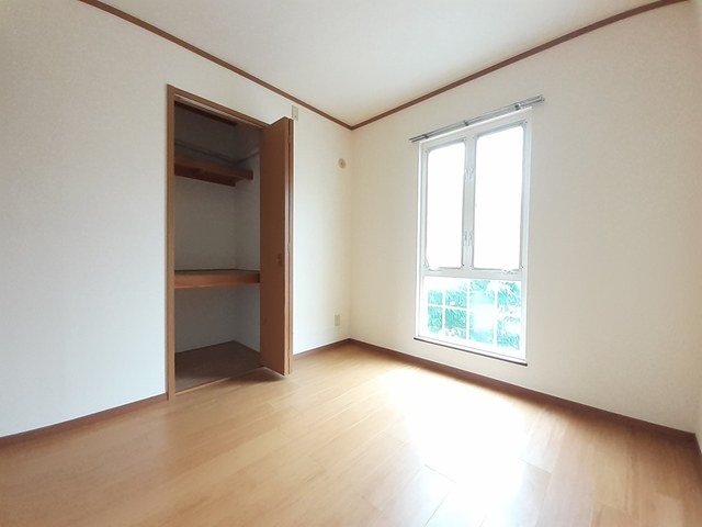 サンフォレストＡ 収納