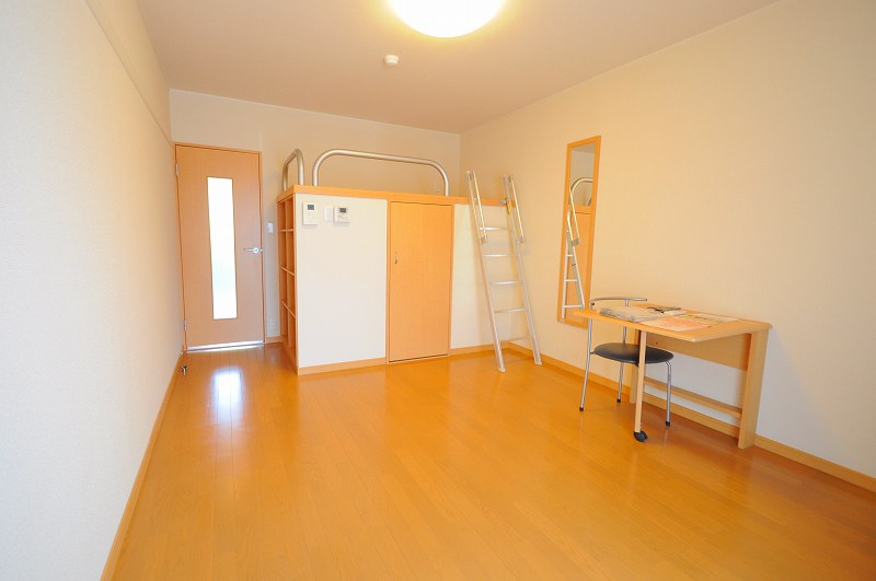 レオネクストグリーンメール富野 １階と２階では部屋の作りが異なります。