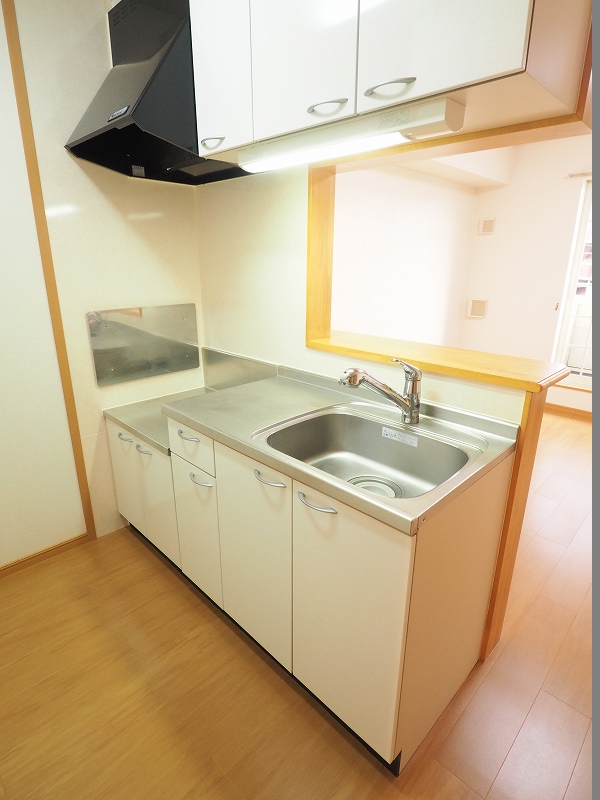 プリムローズ徳力新町Ｂ キッチン