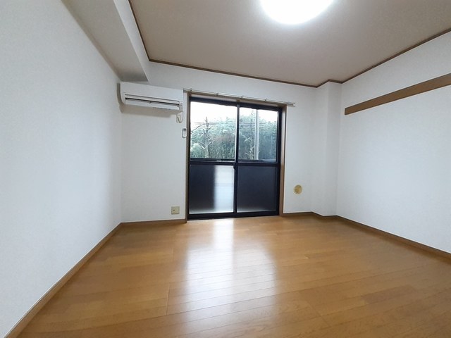ステラ上の原Ⅱ リビング
