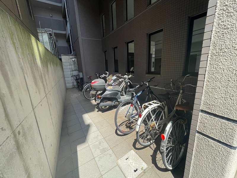 アネシス小文字 駐車場