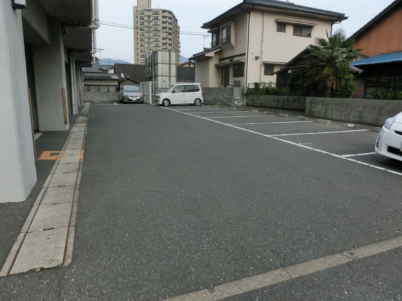 アイレックス 駐車場