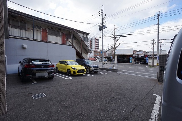 ユニゾンスクエア 駐車場
