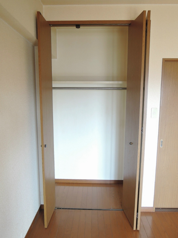ギャラン吉野町 収納