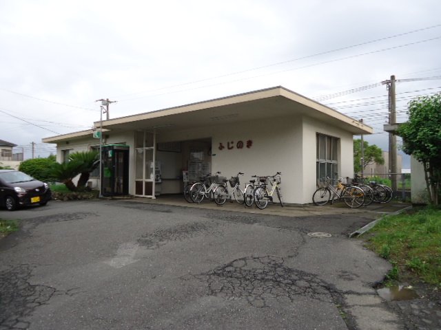 リリーガーデン 藤ノ木駅(JR　筑豊本線)まで926ｍ