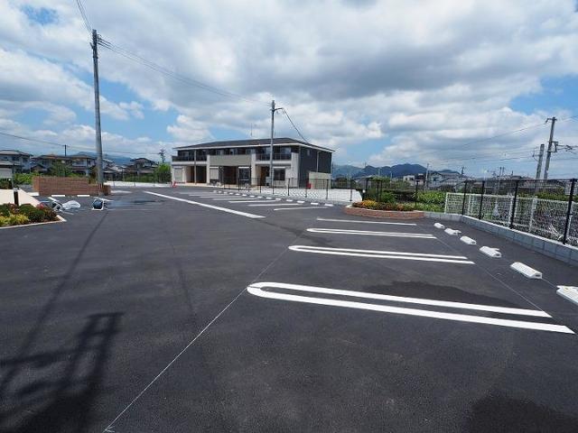 ピース　Ａ 駐車場