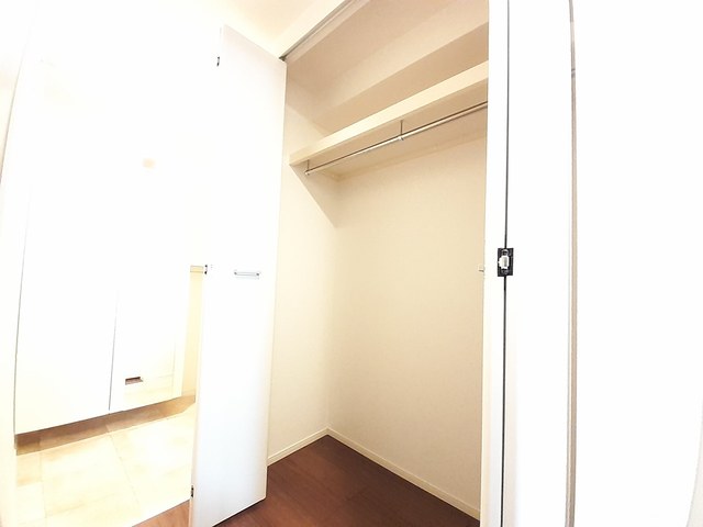 リバーサイド　サン 収納