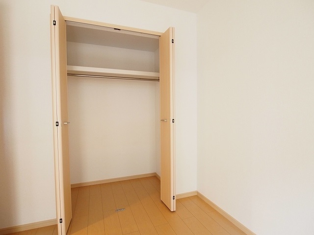 ウェイホームやまのくちＢ 収納