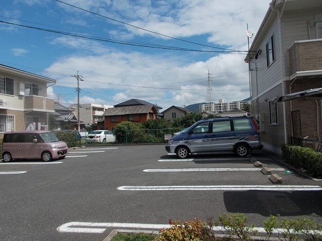 サザンヒルズＡ 駐車場
