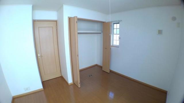 プリムローズ徳力新町Ｂ 収納