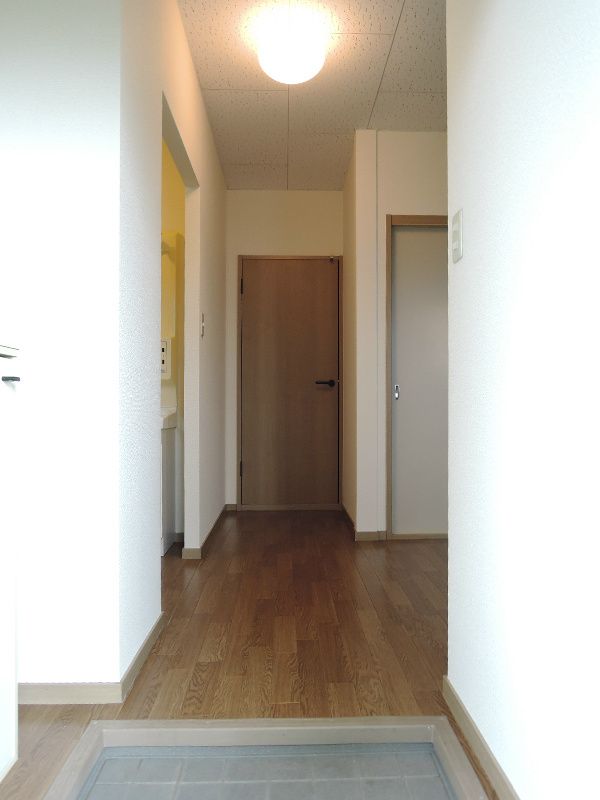 キャビン一番館 玄関