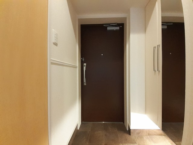 エヴァーグリーンＲ 玄関