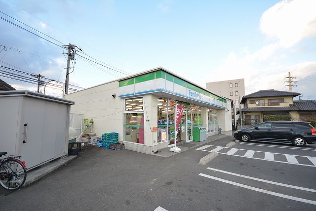 ウエスト　ヒルズⅠ ファミリーマート小倉熊谷町店まで600m