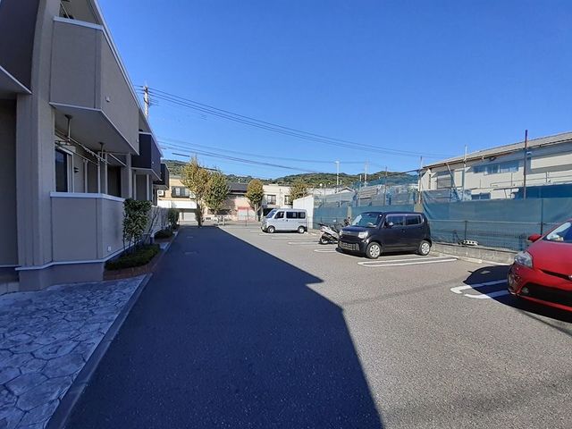 セレーノ洞海 駐車場