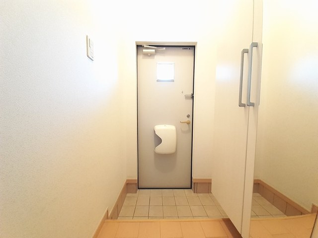 セレーノ洞海 玄関