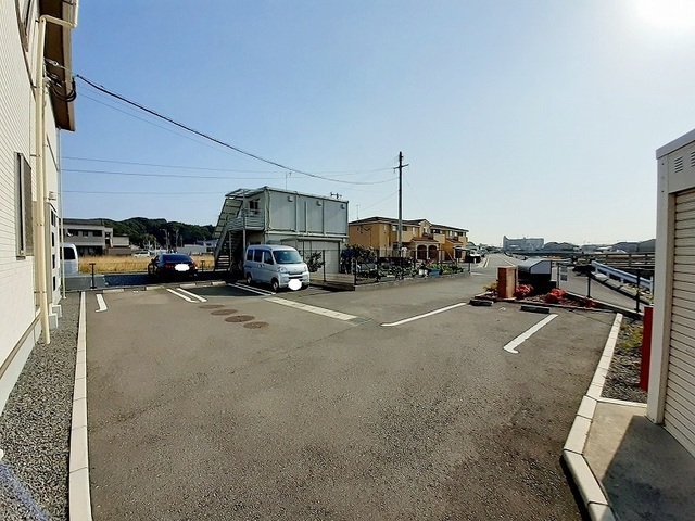 Ｄｏｌｃｅ　Ｖｉｔａ　８２ 駐車場