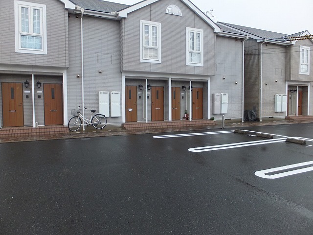サンパティークⅢ 駐車場