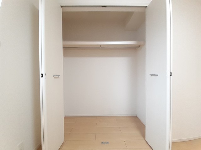 イリーデ　ヤハタ　Ｂ 収納