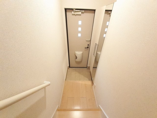 イリーデ　ヤハタ　Ｂ 玄関