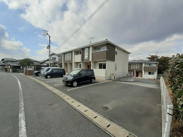 ベル　コリーヌＡ 駐車場
