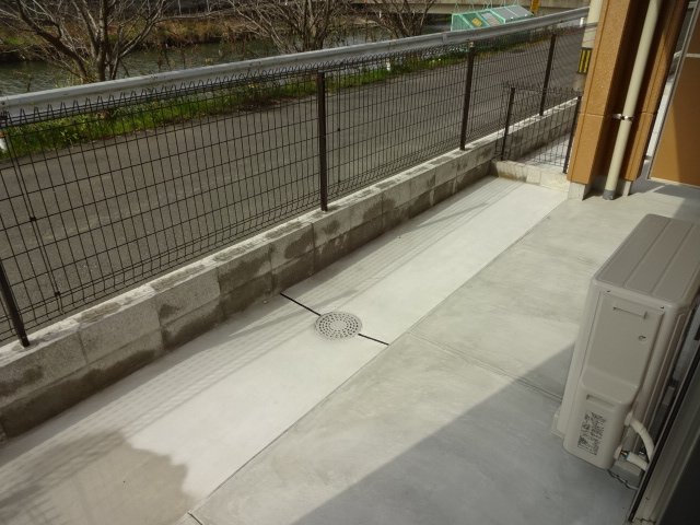 サームヴィレッジ 庭