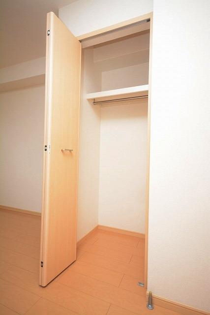 グリンデルハイム若園Ｃ 収納