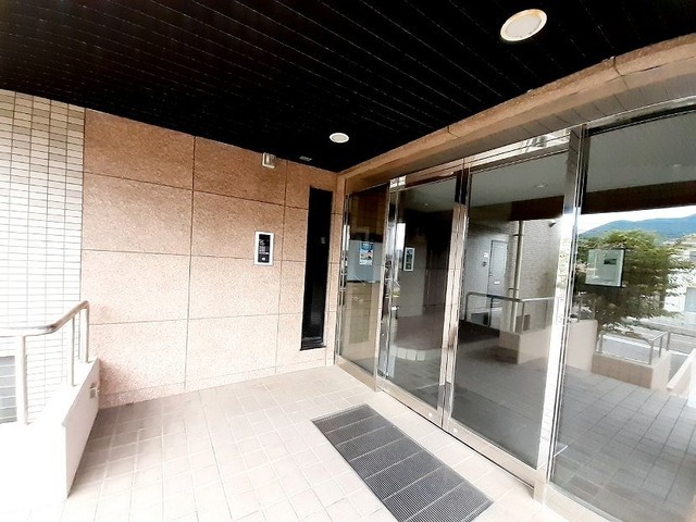 アビタシオン柳町 エントランス