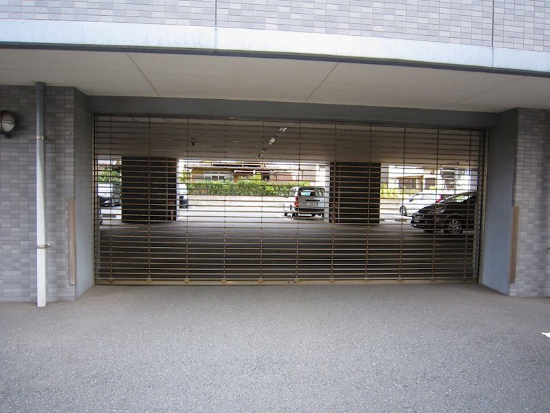 Ground　Hills（グランヒルズ） 駐車場