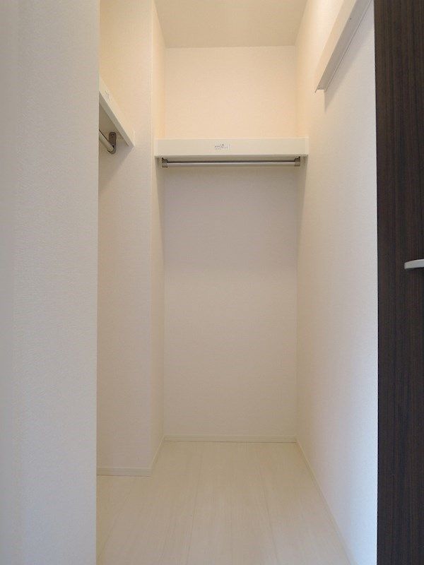 D-room泉台　B棟 収納